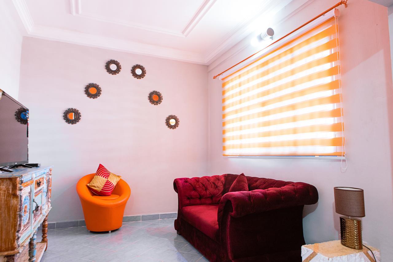 Maxwell Court Apartments Accra Eksteriør billede