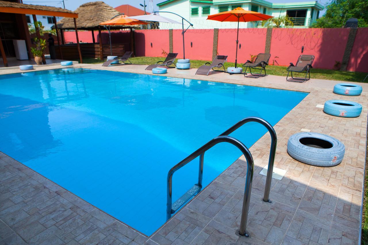 Maxwell Court Apartments Accra Eksteriør billede