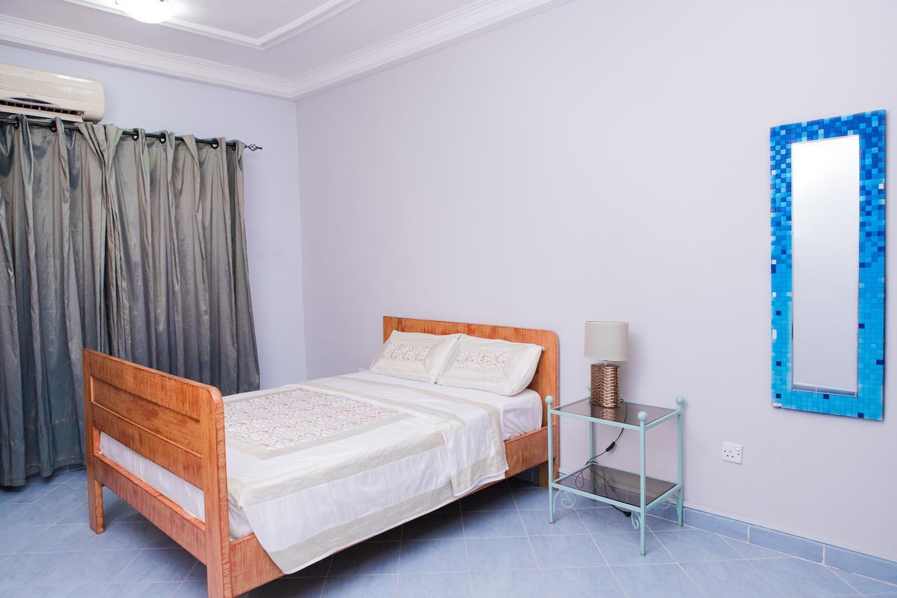 Maxwell Court Apartments Accra Eksteriør billede