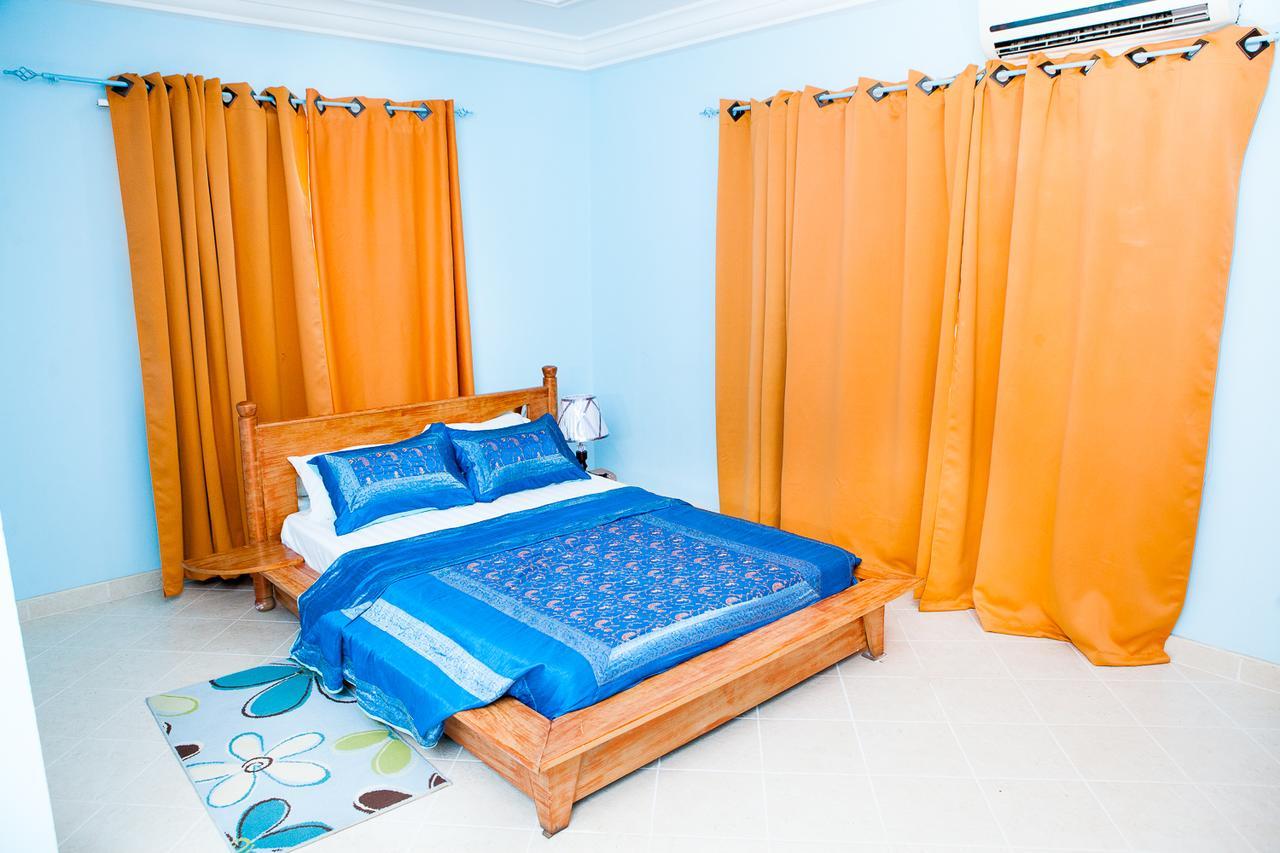 Maxwell Court Apartments Accra Eksteriør billede