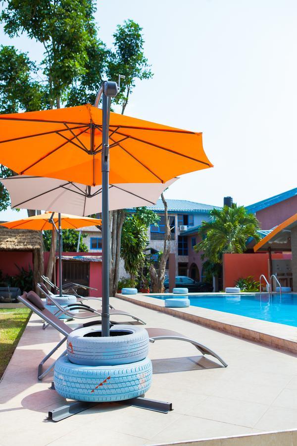 Maxwell Court Apartments Accra Eksteriør billede